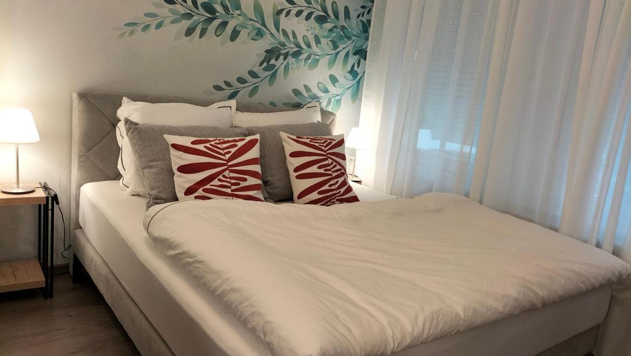 Appartement King Bed 4 People Near Basel, Switzerland, Weil Am Rhein, Loerrach, Germ'Any, Near Airport à Saint-Louis  Extérieur photo